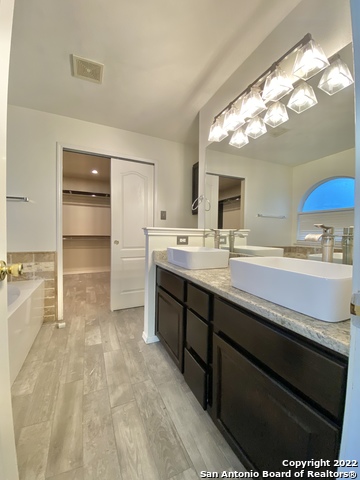 Image 24 of 29 For 9338 Bartlett Fls