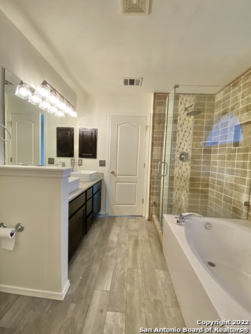 Image 25 of 29 For 9338 Bartlett Fls