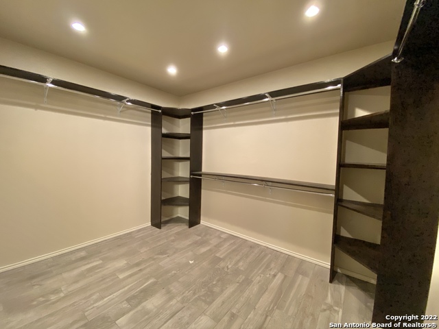 Image 26 of 29 For 9338 Bartlett Fls