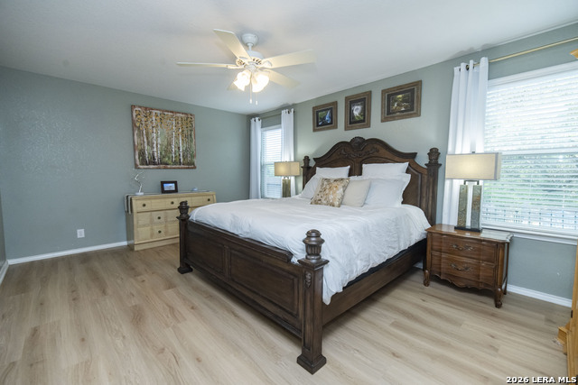 Image 16 of 48 For 414 Eastern Phoebe