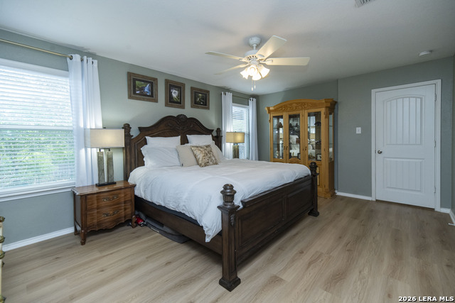 Image 18 of 48 For 414 Eastern Phoebe