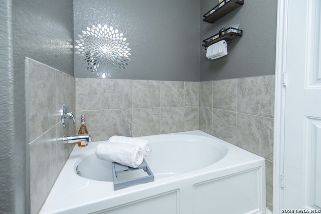 Image 21 of 48 For 414 Eastern Phoebe