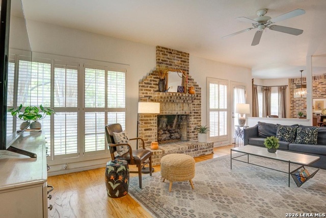 Image 14 of 23 For 14 Granburg Cir