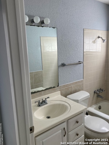 Image 10 of 16 For 4426 Avenida Prima St