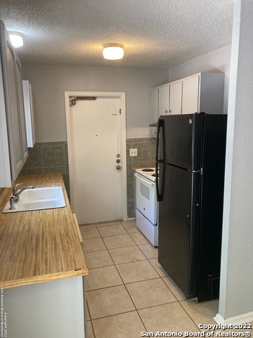 Image 5 of 16 For 4426 Avenida Prima St