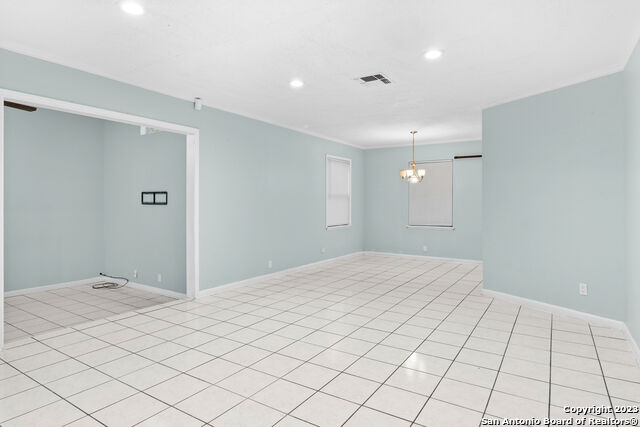 Image 3 of 16 For 527 Lively Dr