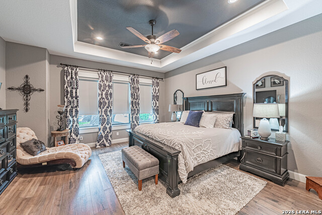 Image 32 of 73 For 128 Bridgewater Dr