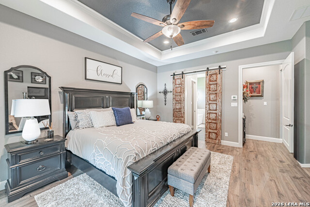 Image 33 of 73 For 128 Bridgewater Dr