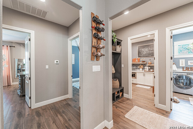 Image 41 of 73 For 128 Bridgewater Dr