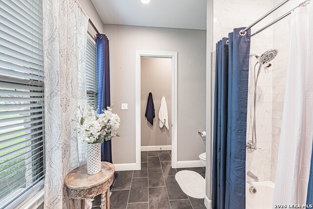 Image 45 of 73 For 128 Bridgewater Dr