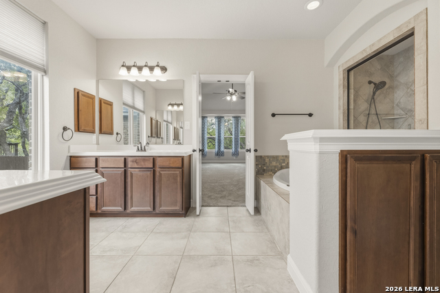 Image 23 of 52 For 11918 Lampasas Trl