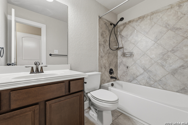 Image 33 of 52 For 11918 Lampasas Trl