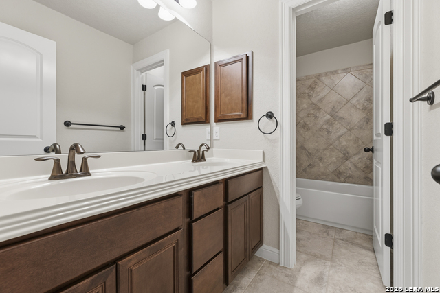 Image 36 of 52 For 11918 Lampasas Trl