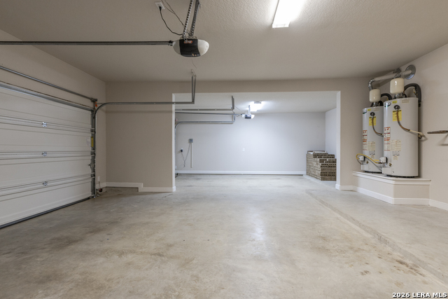 Image 40 of 52 For 11918 Lampasas Trl