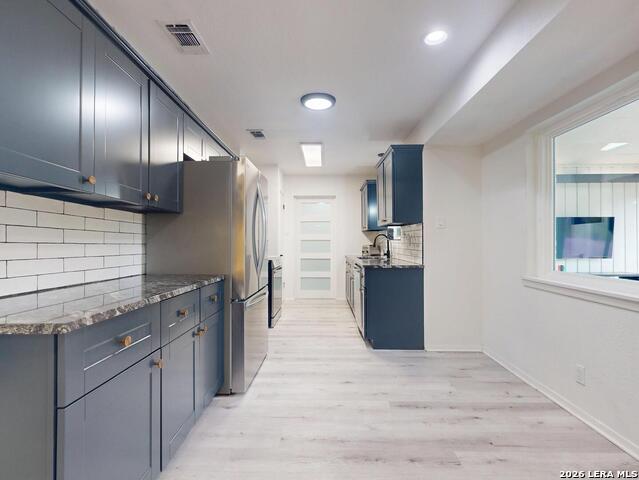 Image 11 of 41 For 215 Trafalgar Rd