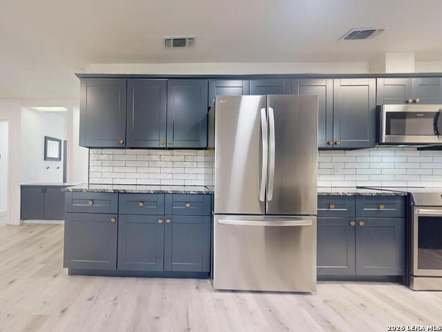 Image 14 of 41 For 215 Trafalgar Rd