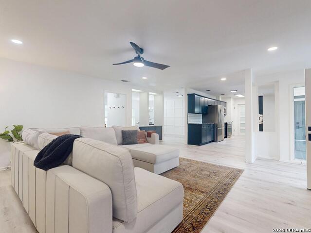 Image 2 of 41 For 215 Trafalgar Rd