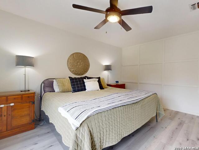 Image 22 of 41 For 215 Trafalgar Rd