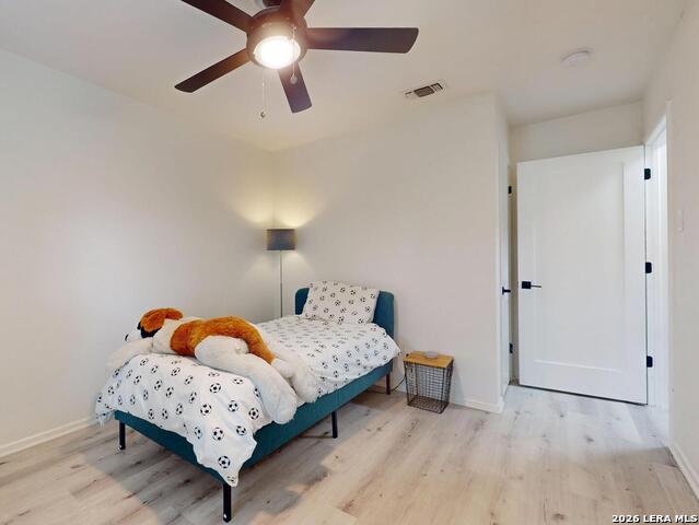 Image 25 of 41 For 215 Trafalgar Rd