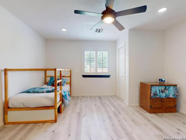 Image 31 of 41 For 215 Trafalgar Rd