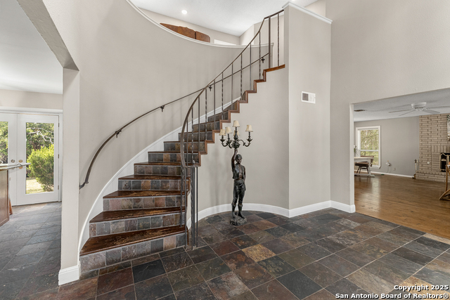 Image 2 of 18 For 13711 Hunters Moss