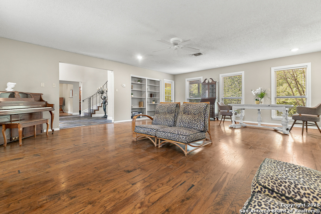 Image 4 of 18 For 13711 Hunters Moss