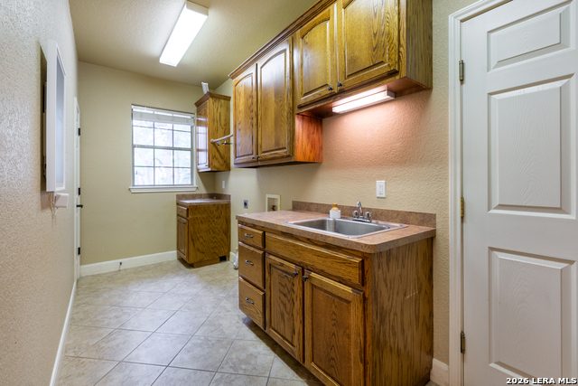 Image 8 of 38 For 1071 Glenwood