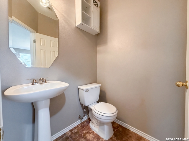 Image 11 of 17 For 26902 Sparrow Rdg