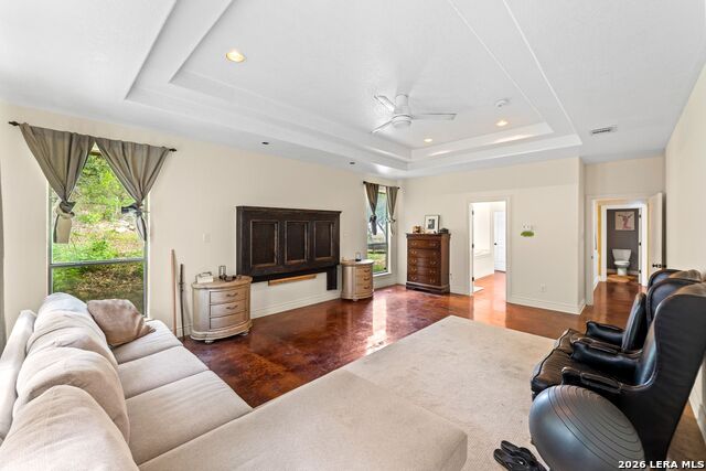 Image 16 of 45 For 17132 Bandera Rd