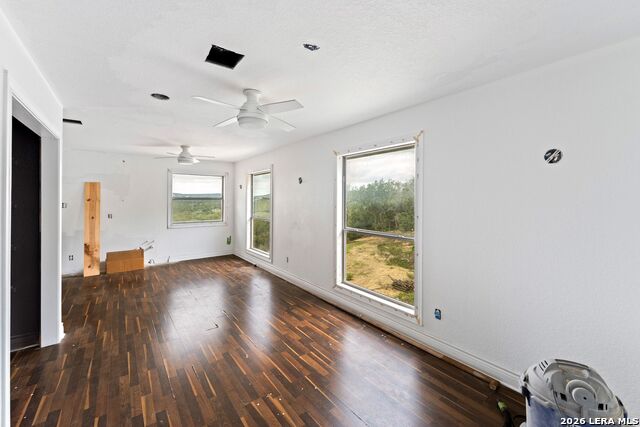 Image 33 of 45 For 17132 Bandera Rd