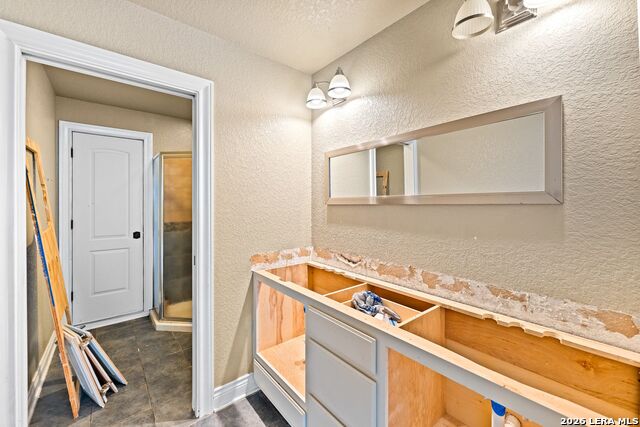 Image 35 of 45 For 17132 Bandera Rd