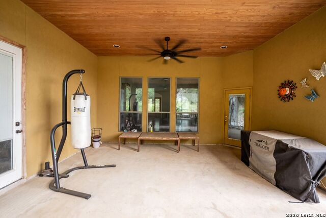 Image 39 of 45 For 17132 Bandera Rd