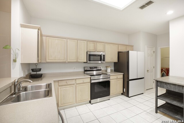 Image 14 of 32 For 130 Oakwell Farms Parkway