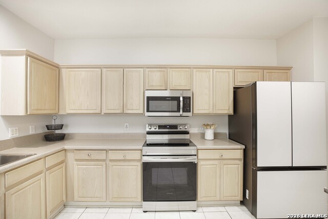 Image 15 of 32 For 130 Oakwell Farms Parkway