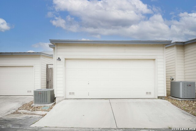 Image 32 of 32 For 130 Oakwell Farms Parkway