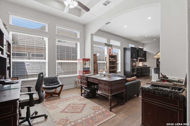 Image 11 of 56 For 12519 Lexi Petal