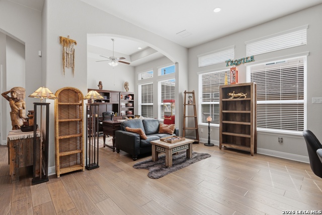 Image 13 of 56 For 12519 Lexi Petal