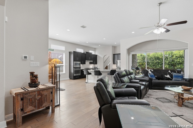 Image 17 of 56 For 12519 Lexi Petal