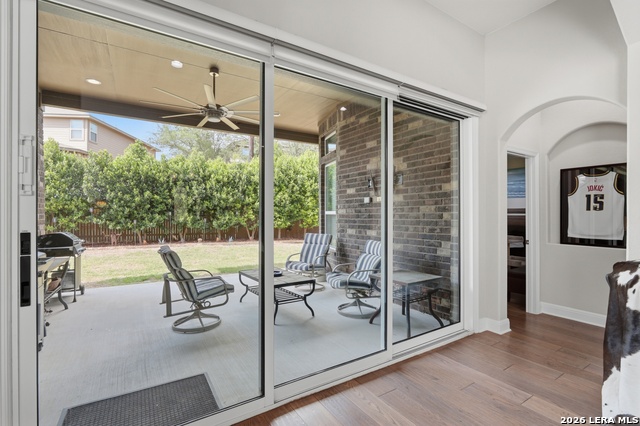 Image 18 of 56 For 12519 Lexi Petal