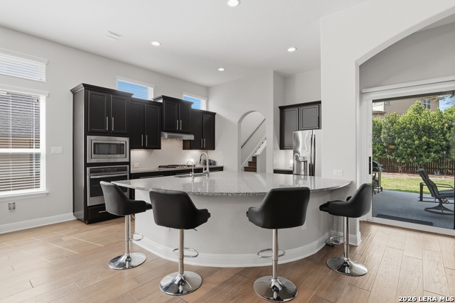 Image 19 of 56 For 12519 Lexi Petal