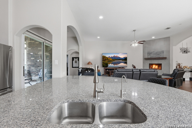 Image 22 of 56 For 12519 Lexi Petal