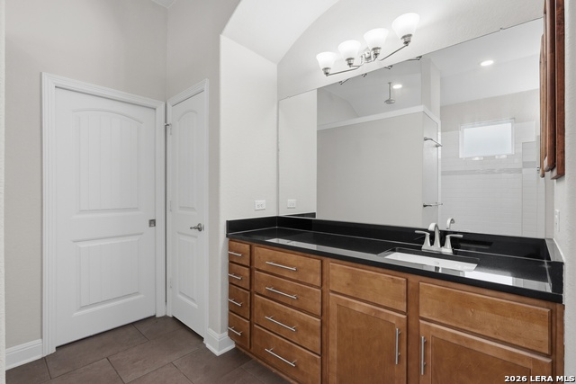 Image 29 of 56 For 12519 Lexi Petal