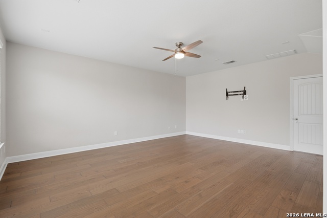 Image 38 of 56 For 12519 Lexi Petal