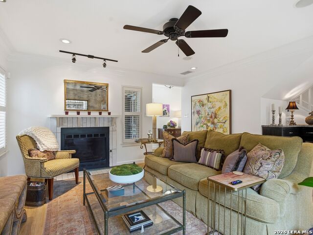 Image 8 of 29 For 8103 New Braunfels Ave N 1