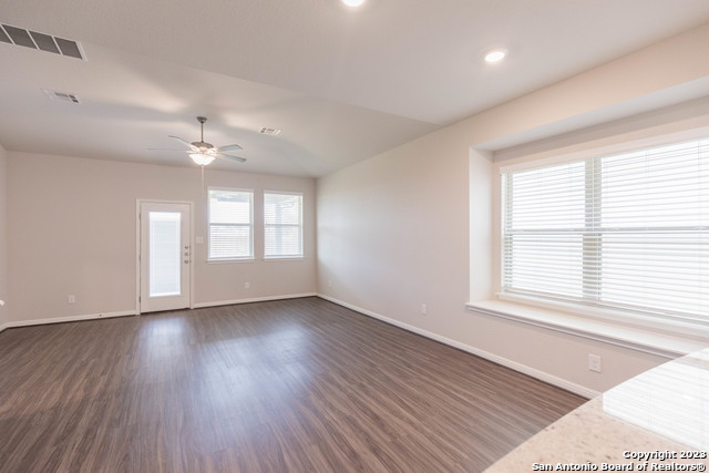 Image 8 of 36 For 13221 Badlands Way