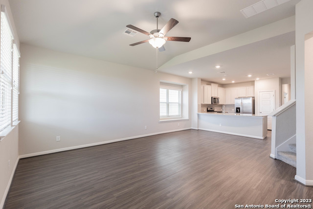 Image 9 of 36 For 13221 Badlands Way