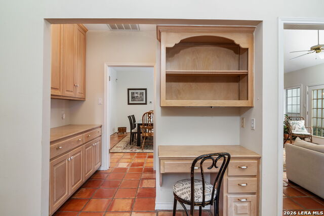 Image 15 of 54 For 8 Clermont Ct