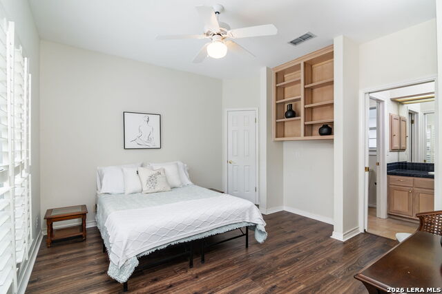 Image 29 of 54 For 8 Clermont Ct