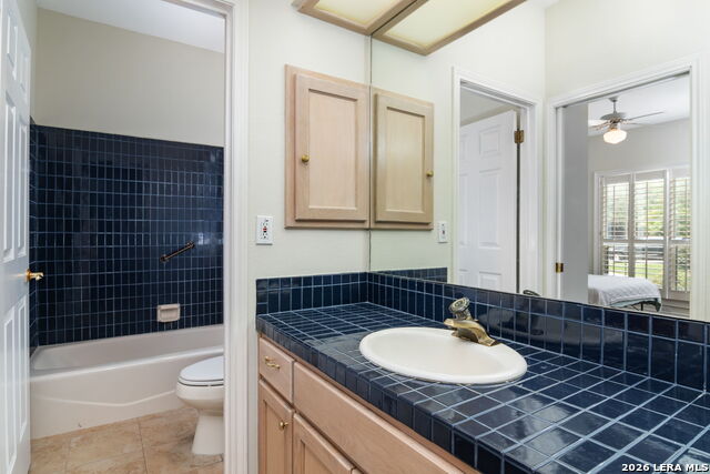 Image 31 of 54 For 8 Clermont Ct