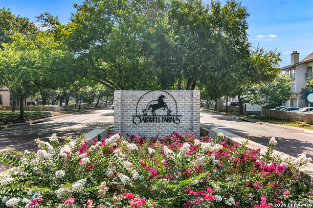 Image 39 of 54 For 8 Clermont Ct